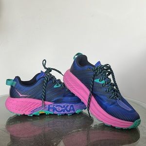 Hoka One One Women's Speedgoat 4 size 6